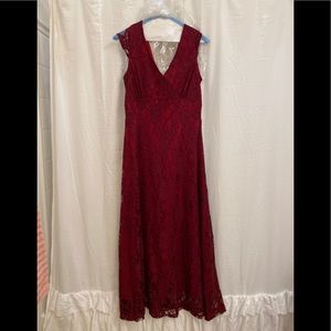 Maroon (long) V-cut/sleeveless dress